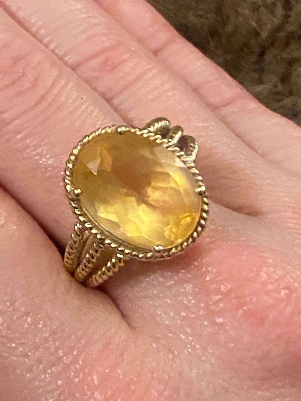 💛😍Gorgeous Gold Ring!😍💛